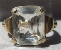 10K Yellow gold ring with clear gem.