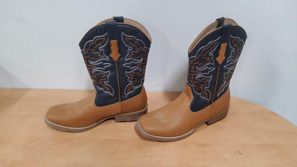 Unused 11.5 Cowboy Boots