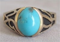 10K Yellow gold and turquoise ring.