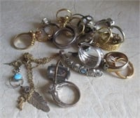Various costume rings, and misc. jewelry.