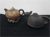 Vintage yixing lizard gecko zisha clay teapot and