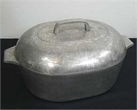 Vintage Wagner Ware Magnalite roasting pan 12.5 x