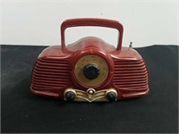 Vintage looking mini AM FM radio