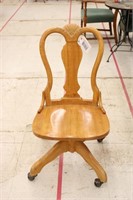 36" Tall Oak Swivel Desk Chair