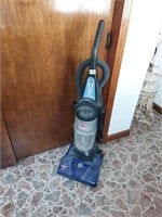 Bissell Vacuum.  Plugged In and Turns On.