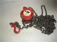 CM 1/2 Ton Chain Hoist