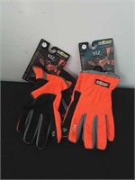 Two new pairs of men's large performance gloves