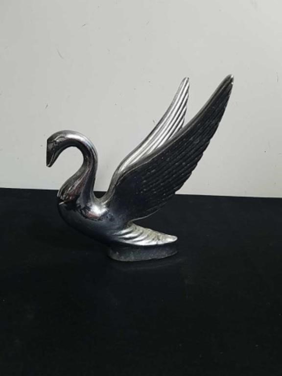 Vintage Packard metal Swan hood ornament