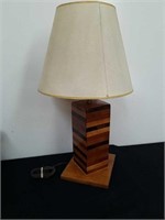 Vintage 26-in wooden table lamp