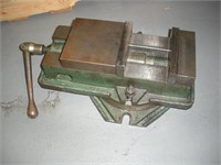 Machinist Vise 6 inch jaw / 18 inches long