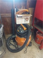 Ridgid 14gal 6hp Shop Vac and Extras. Plugged in