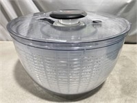 Oxo Salad Spinner *Pre-owned