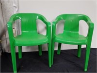 Two kids plastic outdoor chairs 12 in from seat