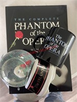 Phantom of the Opera Lot (living room)