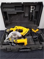 DeWalt set with batteries, battery charger, carry