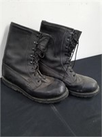 Military boots size unknown