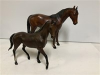 2 Breyer Molding Co. Horses