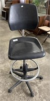 Lyon Rolling  Adjustable Height Office Chair.