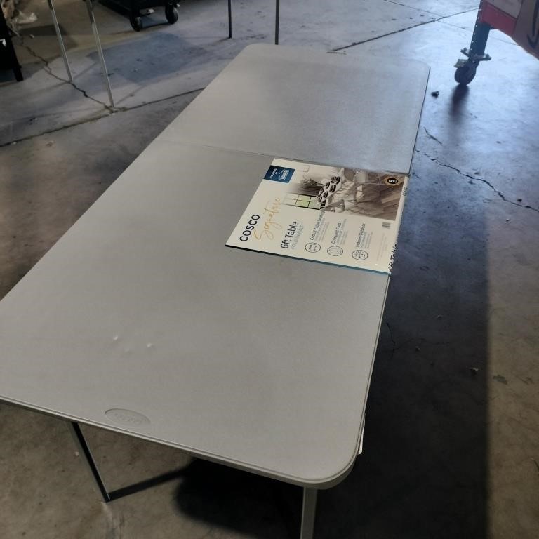 Foldable Table Gray