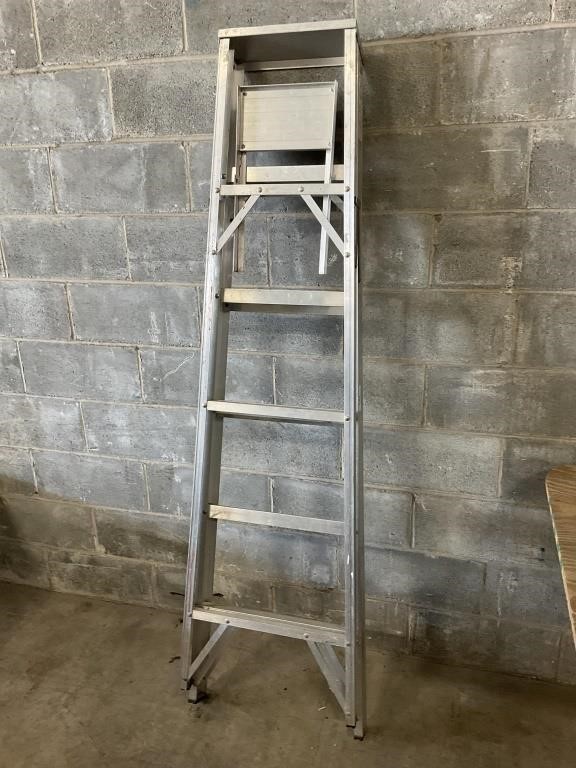 6 Foot Aluminum Commercial Folding Ladder.