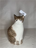 Ceramic glazed cat