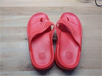size 40 red sandal