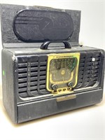 Vintage Zenith Trans-Oceanic Tube Radio.