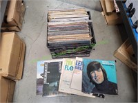 (74) Vintage Vinyl Albums