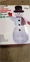 LED INFLATABLE LIGHTED SNOWMAN