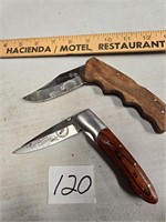 2 Brown Knives