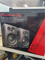 New Pioneer DJ active monitor speaker dm-40