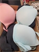 Victoria's Secret and Love Pink bras 32 DD