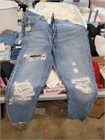 Levi's 501 jeans 25x30 distressed look