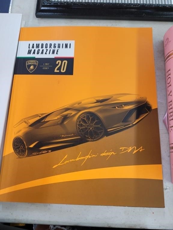Lamborghini magazine 2017