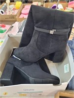 New Ortholite boots size 10