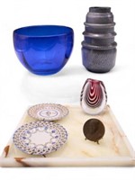 Lot: Art Glass, Porcelain, Onyx, etc.