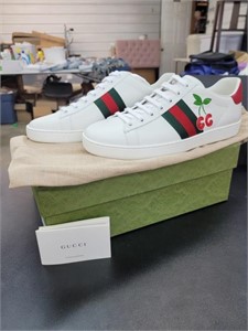 New Gucci tennis shoes size 8.5