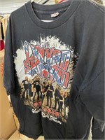 Lynard Skynyrd tour shirt size 2XL