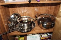 STAINLESS POTS AND PANS WITH LIDS