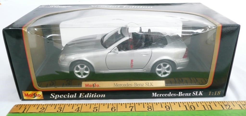 Maisto Mercedes-Benz SLK Die Cast Car 1:18