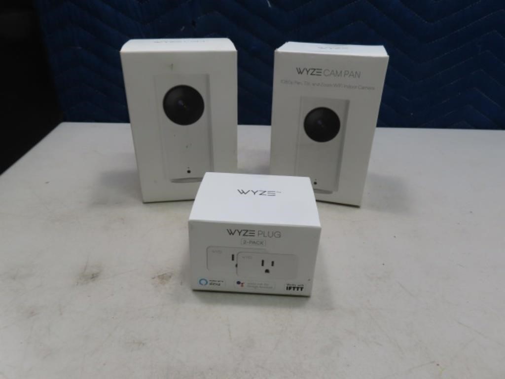 New 3pc WYZE Indoor Camera System Set