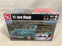 AMT 1941 Ford Woody model (sealed)