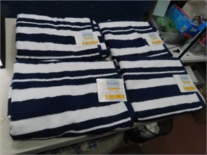 (4) New JCPENNEY HOME bluestripe Bath Towels