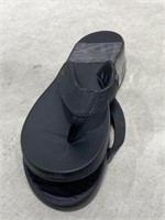 Bench Women’s Flip Flops Size 9 *Pre-owned