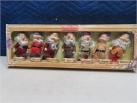 boxed SNOW WHITE Dwarf Toy Set (80s?)