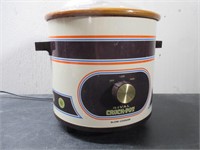 Cool Retro Crock Pot