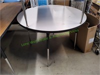 42" Round Adjustable Classroom Table