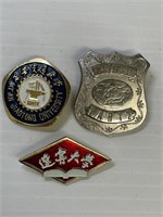 Chinese 3 pins/Badges