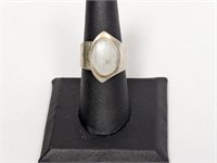 Adjustable .925 Sterling Mother of Pearl Ring