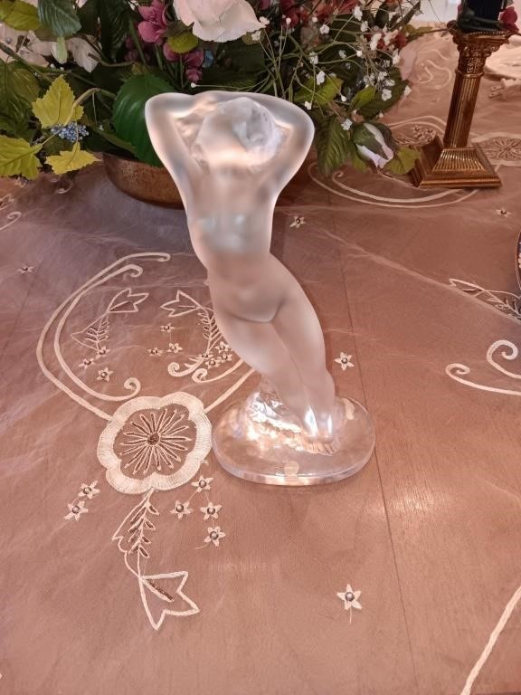 Nude lalique crystal figure 9.25" tall excellent